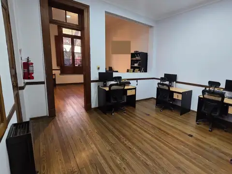 ALQUILER COMERCIAL EN B° CANDIOTI IDEAL OFICINAS
