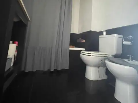 EXCELENTE LOFT DE CATEGORIA CON COCHERA