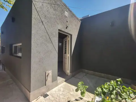 Depto Tipo Casa en Alquiler de 1 dormitorio