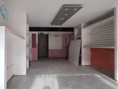 Local de 4 x 7 mts. en alquiler | Berazategui Centro