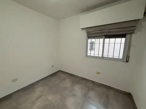 Depto Tipo Casa en Alquiler con 2 cocheras
