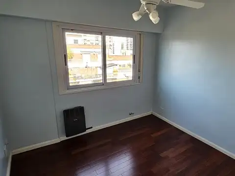 Departamento en Venta en Olivos Vias/Rio, USD 198.000