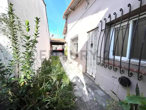VENTA CASA 5 AMBIENTES MORENO  CENTRO APTA CREDITO ESCUCHAMOS OFERTA