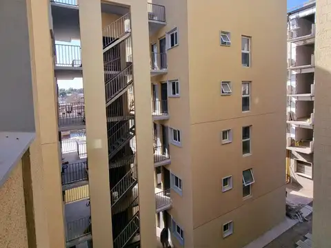 Calle Belgrano Nº47, entre La Rioja y Av. Sarmiento