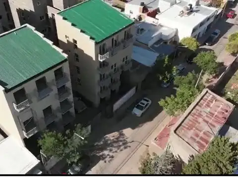 Calle Belgrano Nº35, entre La Rioja y Av. Sarmiento