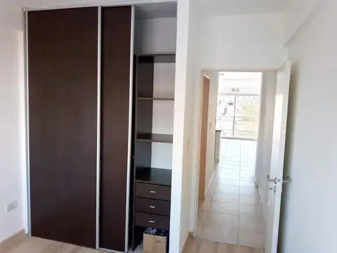Departamento en Alquiler en Monte Castro, $ 550.000