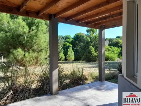 Casa 3 ambientes con 2 baños