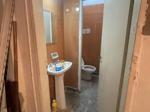 Doctor Juan Felipe Aranguren 400, Piso PB