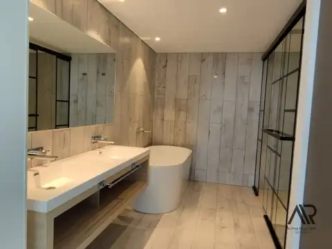 Departamento 5 ambientes con 3 baños