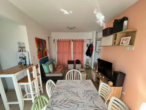 Depto Tipo Casa en Venta 8 años