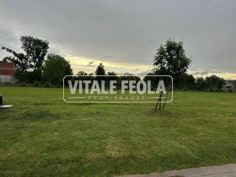 VENTA LOTE EN TERRAVISTA CON FONDO A LAGUNA SÚPER BIEN UBICADO