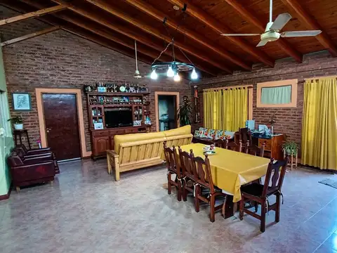 Casa en Venta con 1 cochera