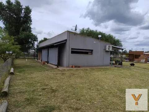 Casa en venta - 1 Dormitorio 1 Baño - 1.127Mts2 - Tres Sargentos