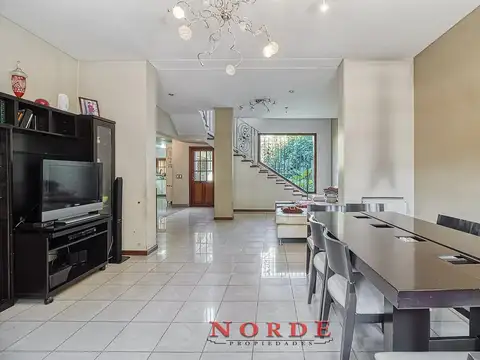 Casa en Venta en Mataderos, USD 370.000