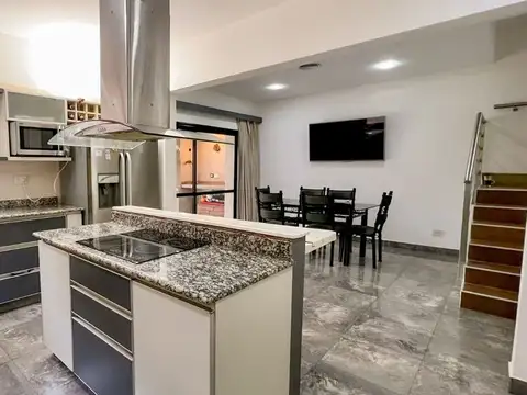 Casa de 5 ambientes en venta en Quilmes Oeste