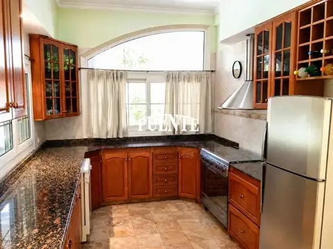 Casa en Alquiler Temporal al Oeste