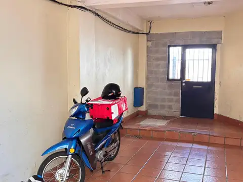 Diag Pavon 4200, Piso PB