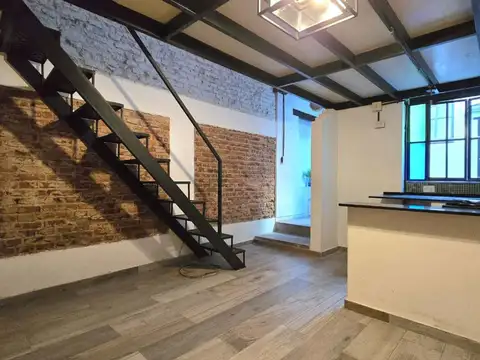 Depto Tipo Casa en Venta de 2 ambientes