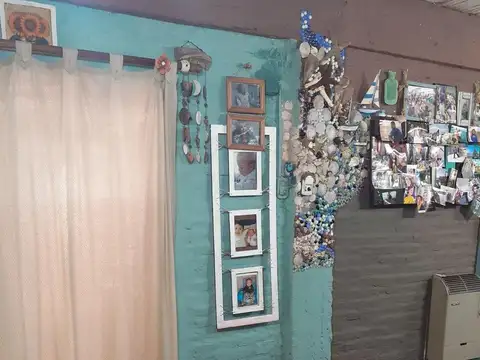 Casa 5 ambientes con 2 baños