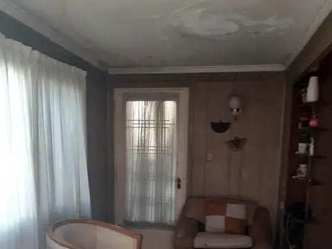 Depto Tipo Casa 4 ambientes con 2 baños