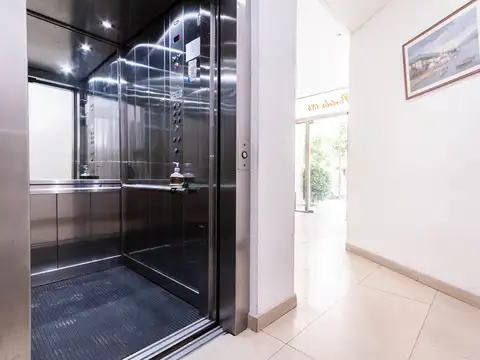 Departamento en Venta en Lomas De Zamora, USD 160.000