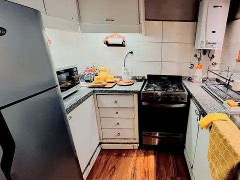 TIPO CASA CONTRAFRENTE 5 AMBIENTES CON TERRAZA