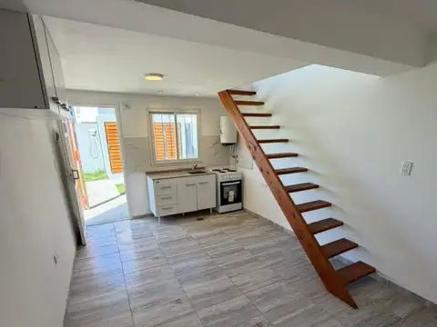 Venta de PH Dúplex 2 Ambientes con Vista al Mar en Playa Dorada, Santa Clara del Mar