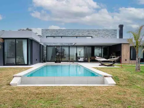 Capdevila S/N y Ruta 58, B1864 San Vicente, Provincia de Buenos Aires, Argentina 100