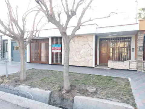 Duplex en Alquiler B° Don Octavio, Luzuriaga
