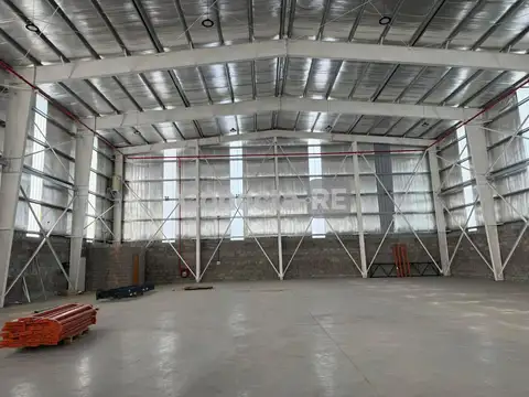Depósito 1200 m² en Alquiler dentro de Parque Industrial en San Martin
