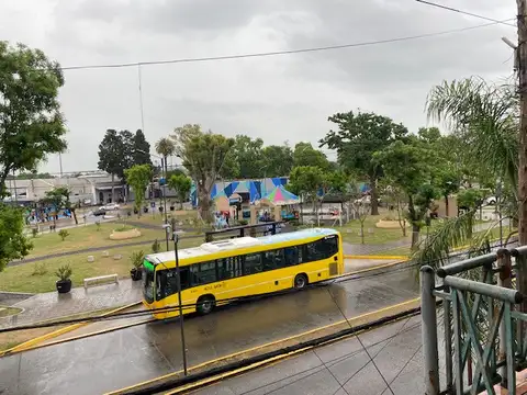FRENTE ESTACION PILAR