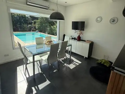 Casa en Venta con 5 cocheras