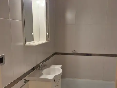 Monoambiente lateral