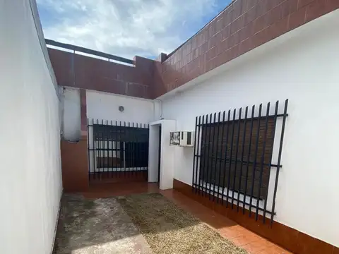 Depto Tipo Casa en Venta de 2 ambientes