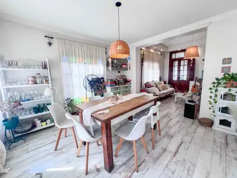 Casa en Venta en Adrogue, USD 239.990
