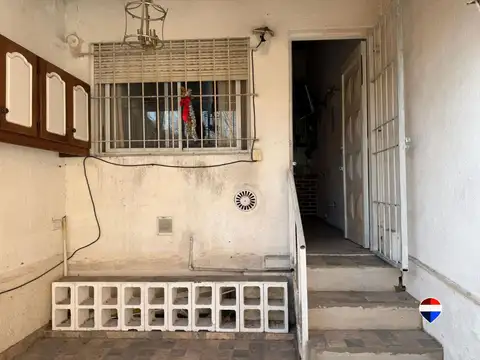 Depto Tipo Casa en Venta en Carapachay, USD 120.000