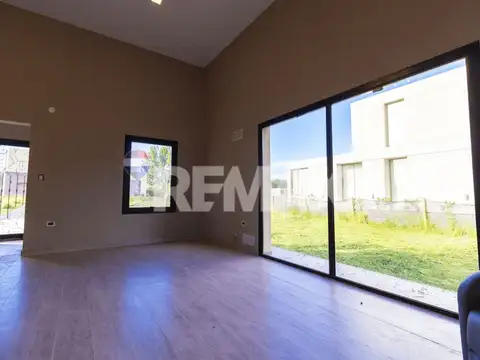 avenida plottier 400