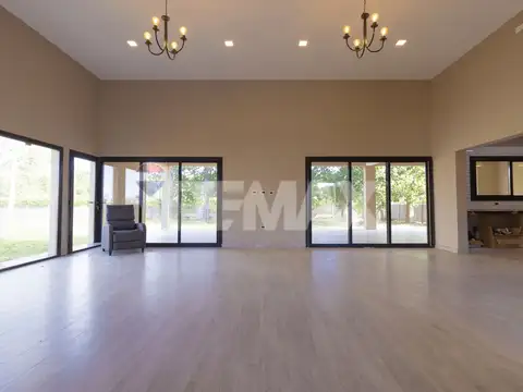 avenida plottier 400