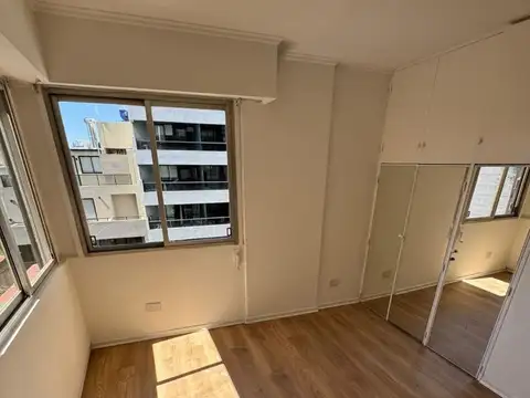 Hipolito Yrigoyen 100