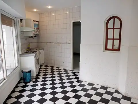 MONOAMBIENTE PLANTA BAJA SIN EXPENSAS MUY BUENA UBICACION