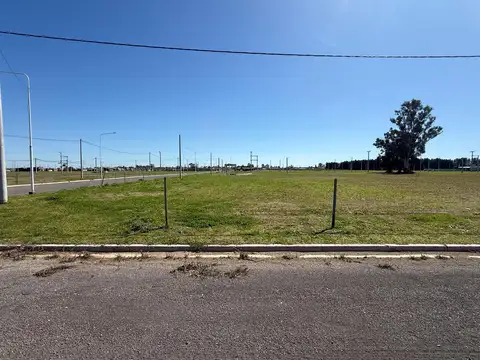 Terreno en Venta 30  mts Fondo