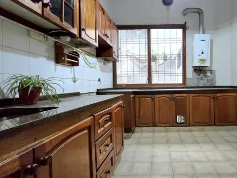 Depto Tipo Casa en Venta con 1 cocheras