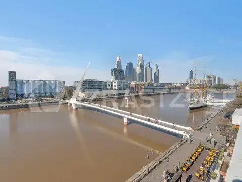 Departamento en venta en Puerto Madero. 4 despachos, sala de reuniones y cochera.