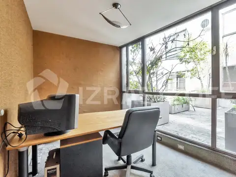 Oficina en Venta con 1 cochera