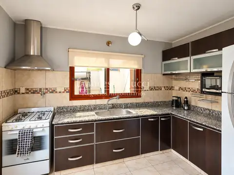 Spadonari al 3200, Caseros