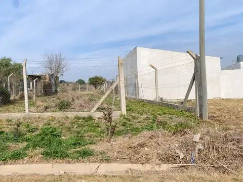 Terreno cercado 400m2 en San Benito