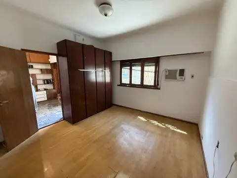Depto Tipo Casa 4 ambientes con 2 baños