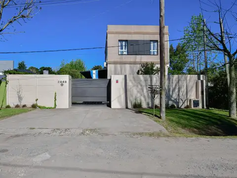 Casa en venta en calle 408 entre 25 y 26