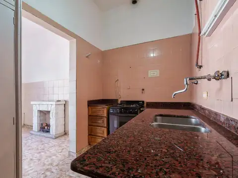 Casa 3 ambientes con 1 baño