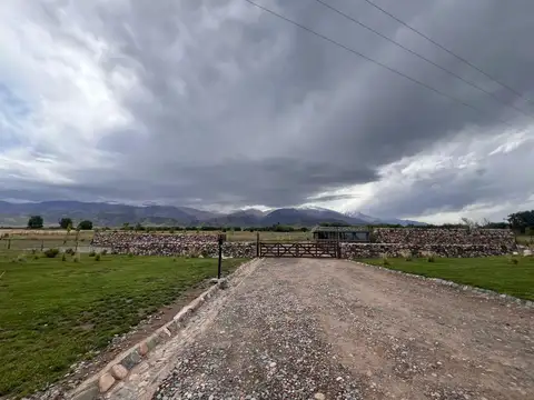 Terreno en Venta en La Carrera, USD 85.000
